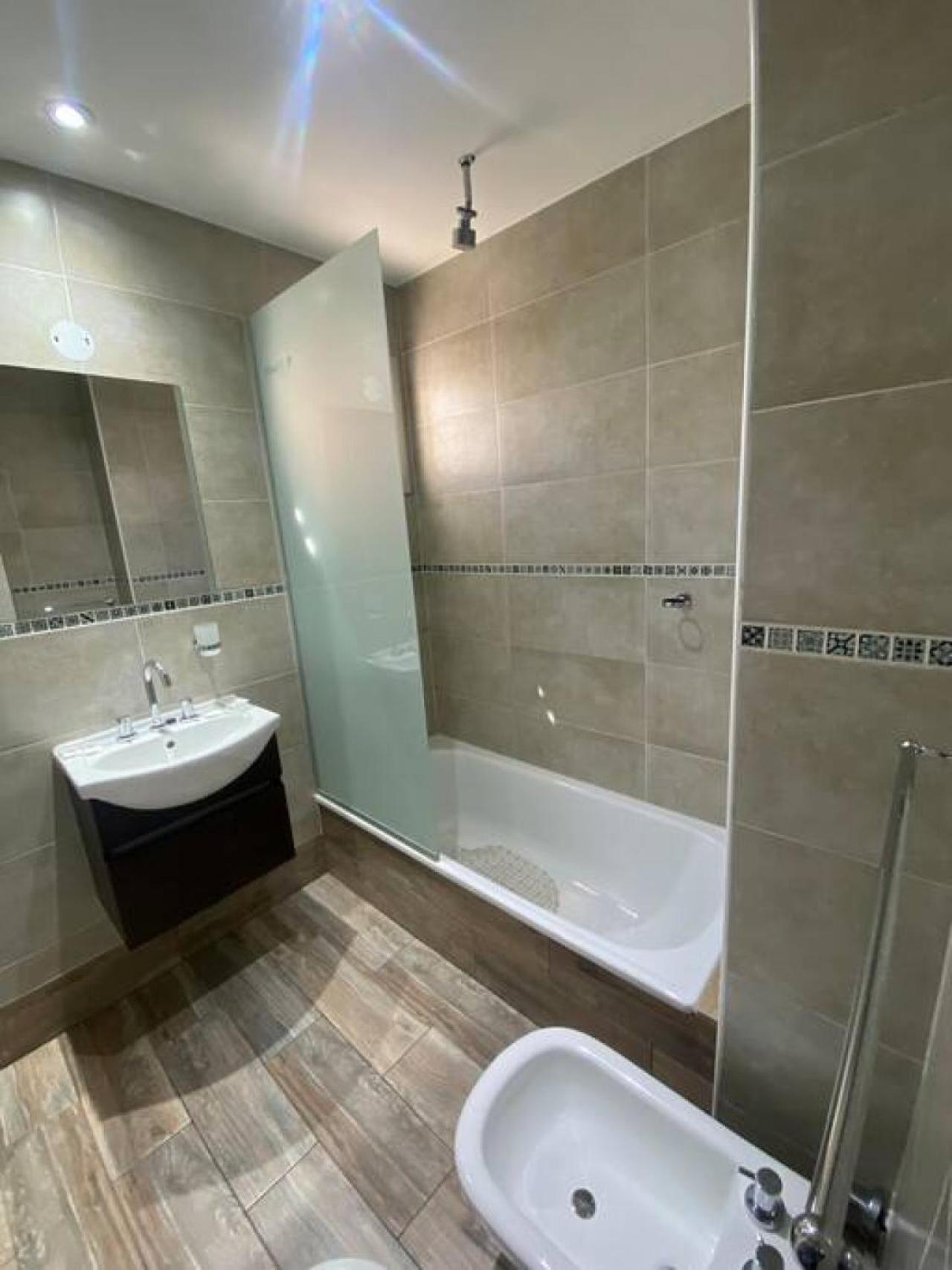 Apartamento Dpto Con Amplia Terraza En Salta, Capital 502 *