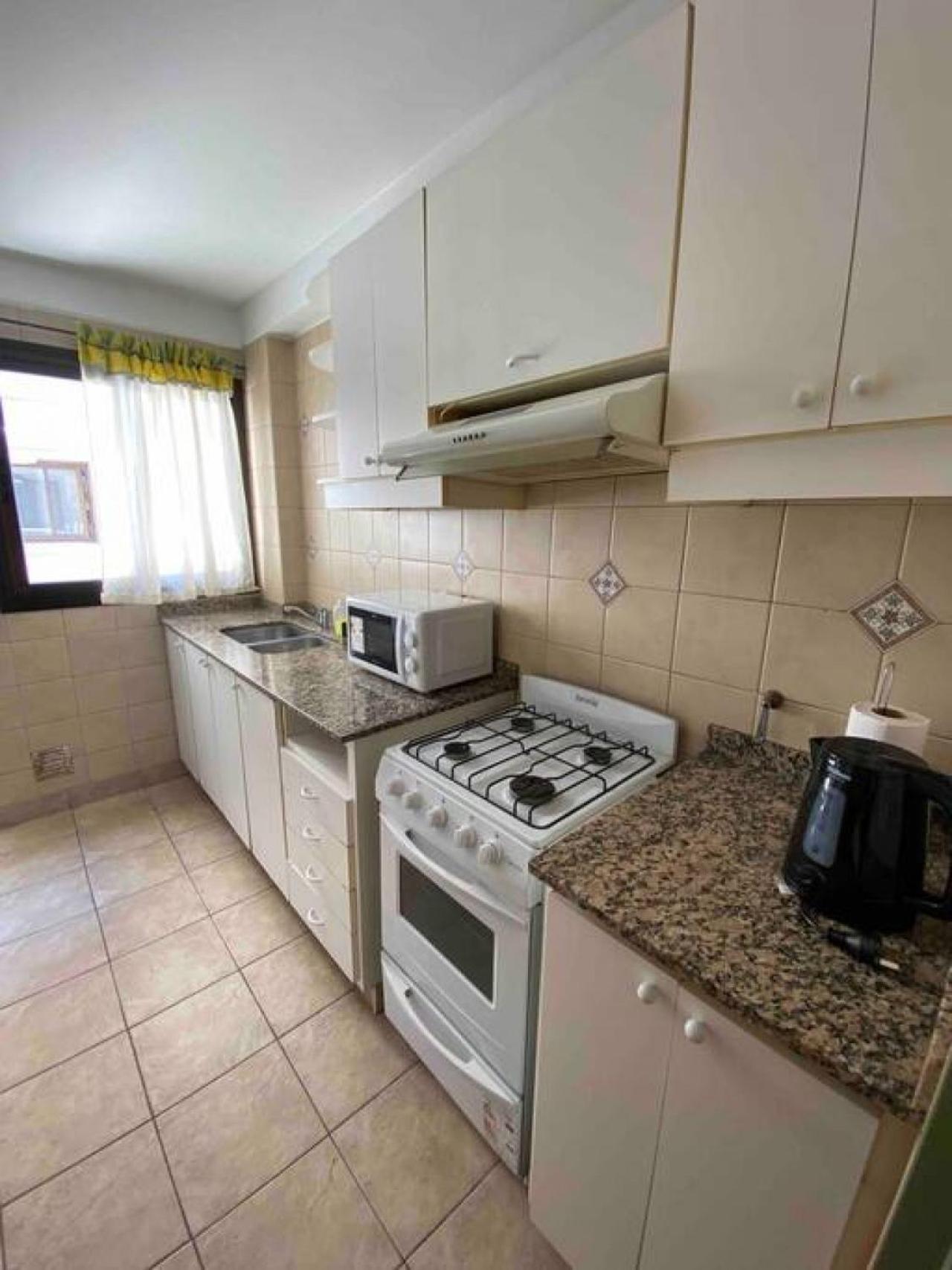 Amplio Depto Tres Y Dos Banos Familia 5b Apartamento