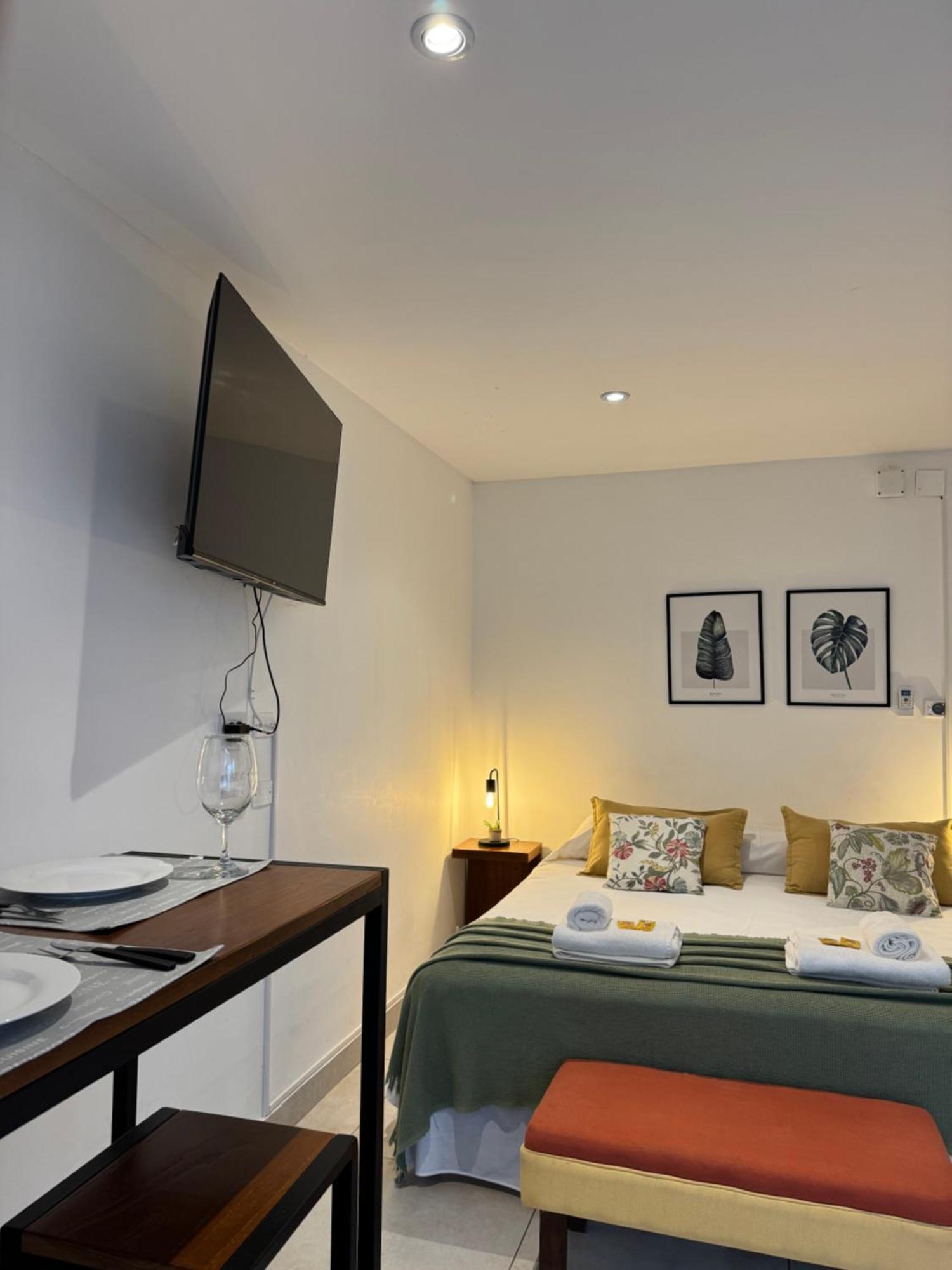 Monoambiente Con Pileta, Cochera Y Wi-fi Ideal 2 Huespedes Apartamento *