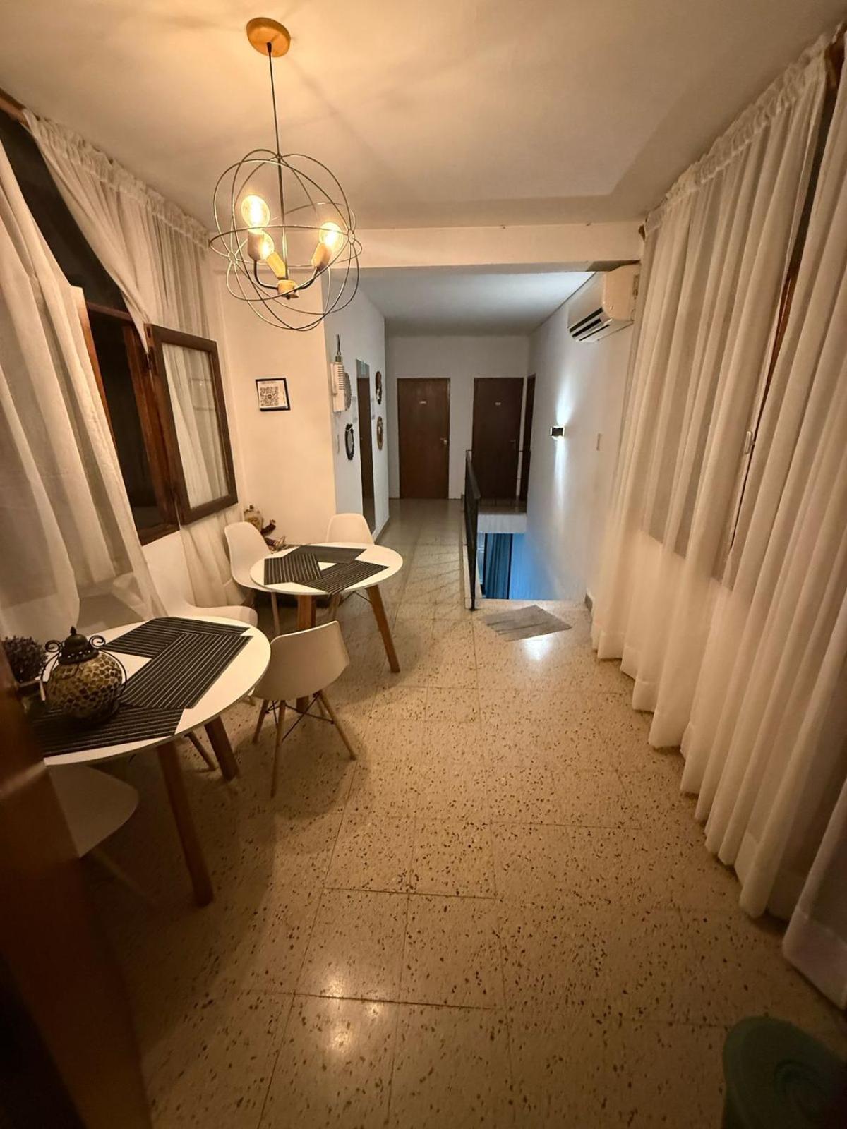 Vicente Hostal