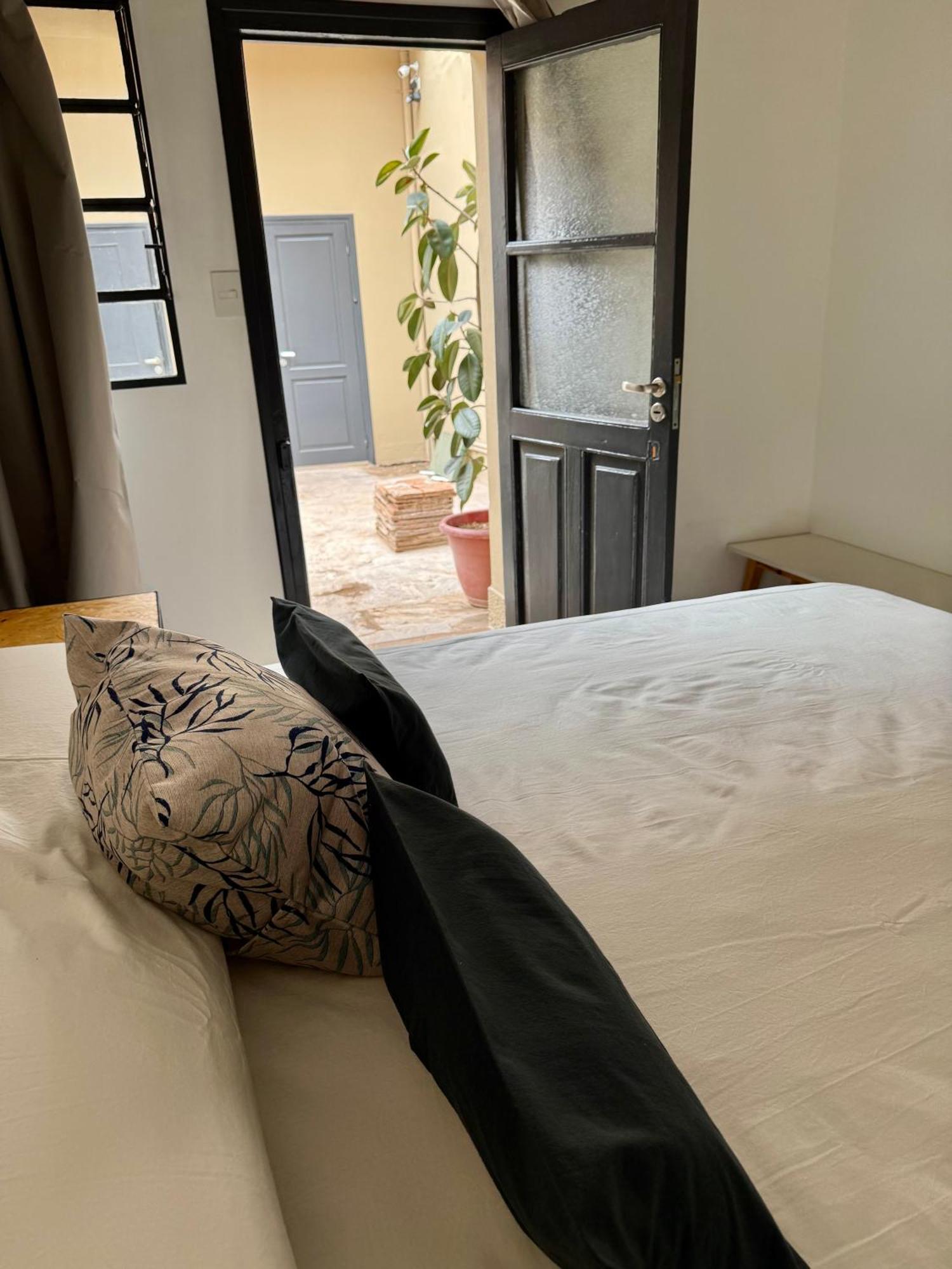 Hostal Clivias