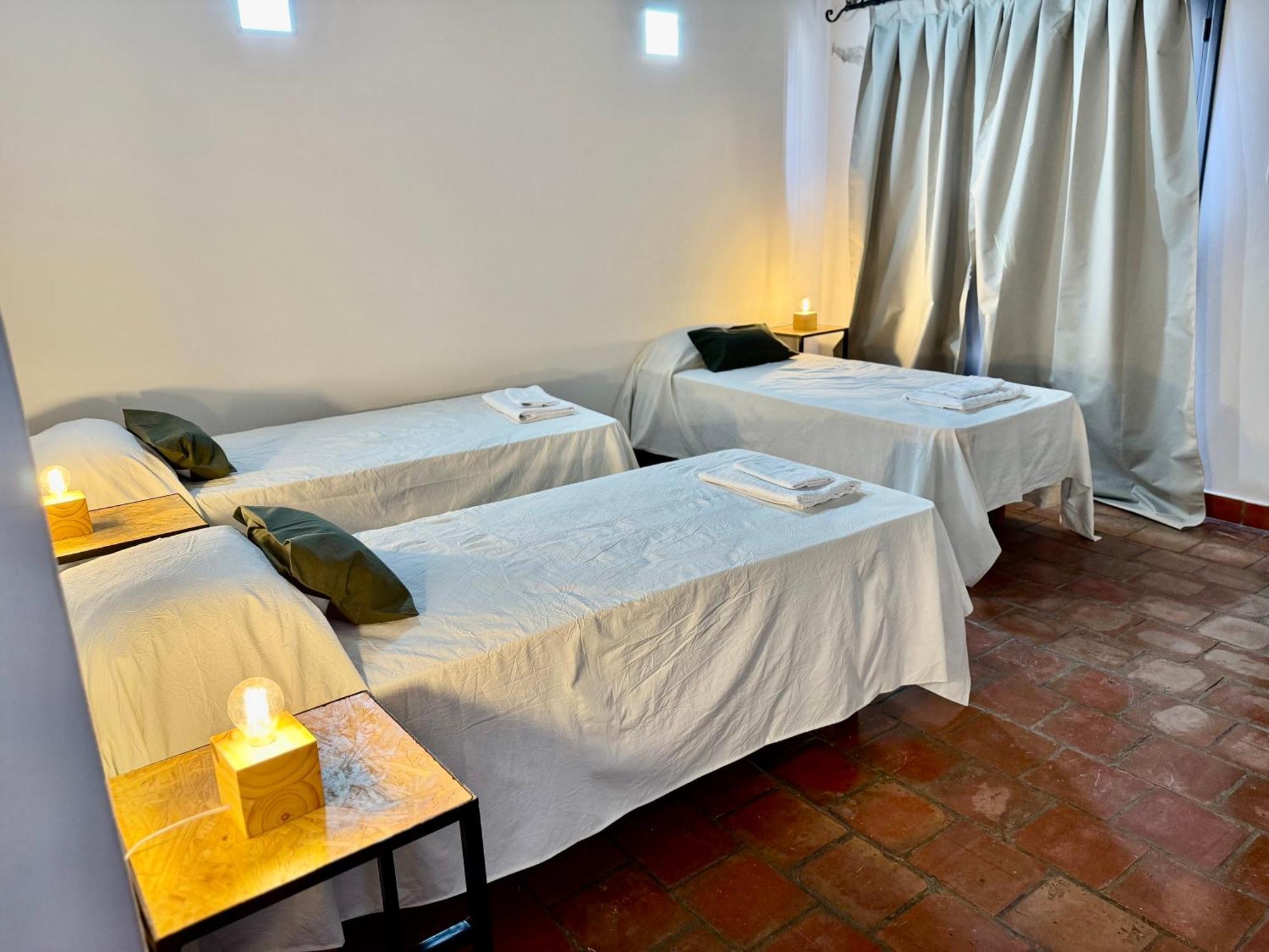 Hostal Clivias