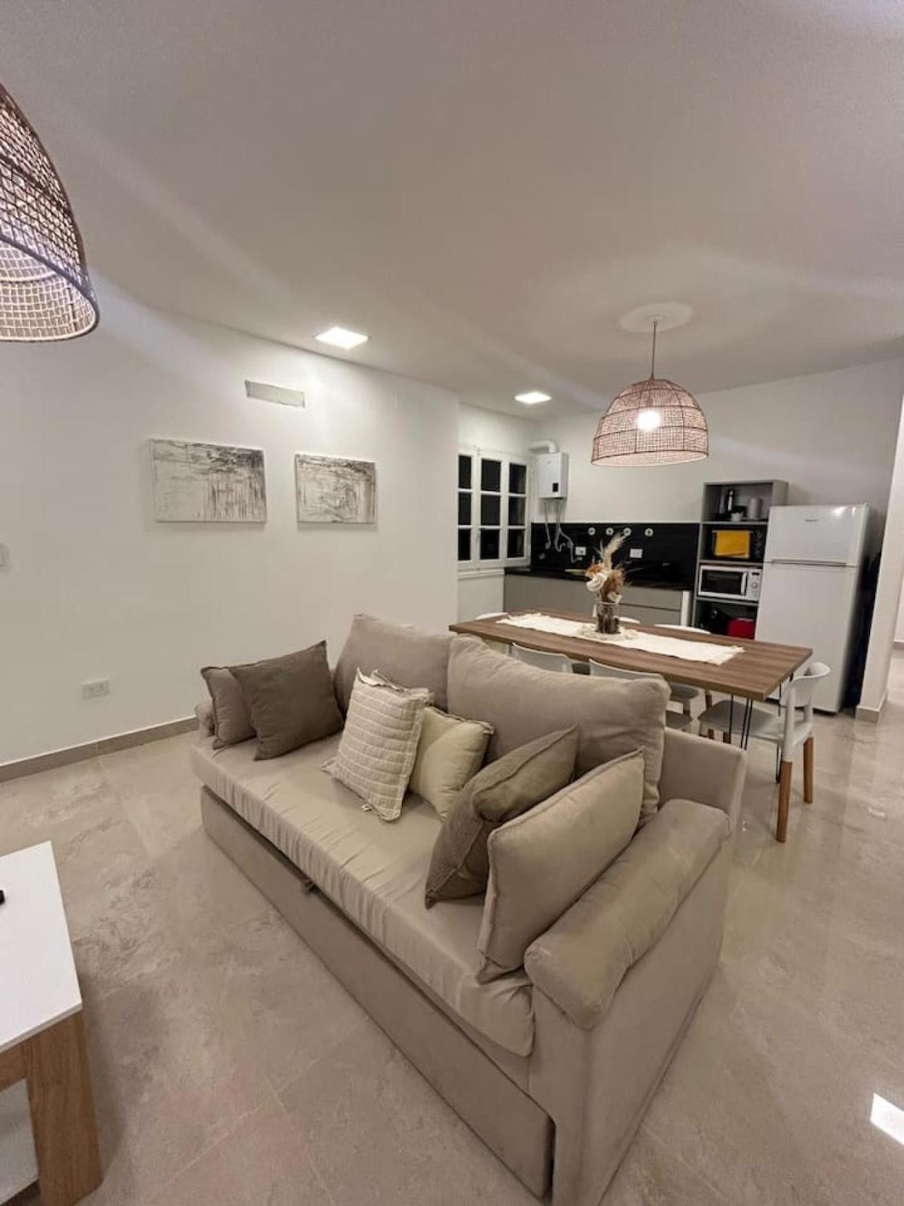 Apartamento Moderno Dpto, Renovado, En Pleno Centro De Salta