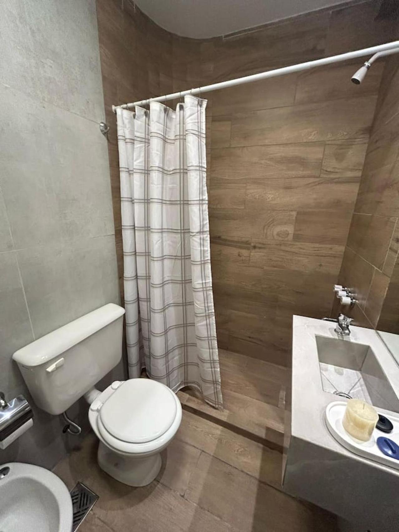 Apartamento Comodo Dpto 2 En Pleno Centro De *