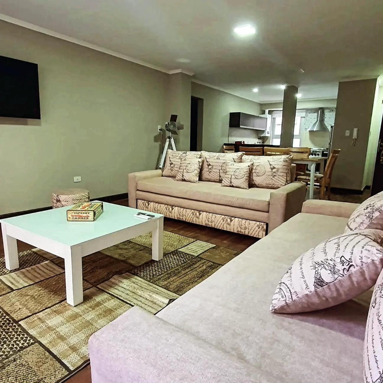 Departamento Caseros Centro Apartment *