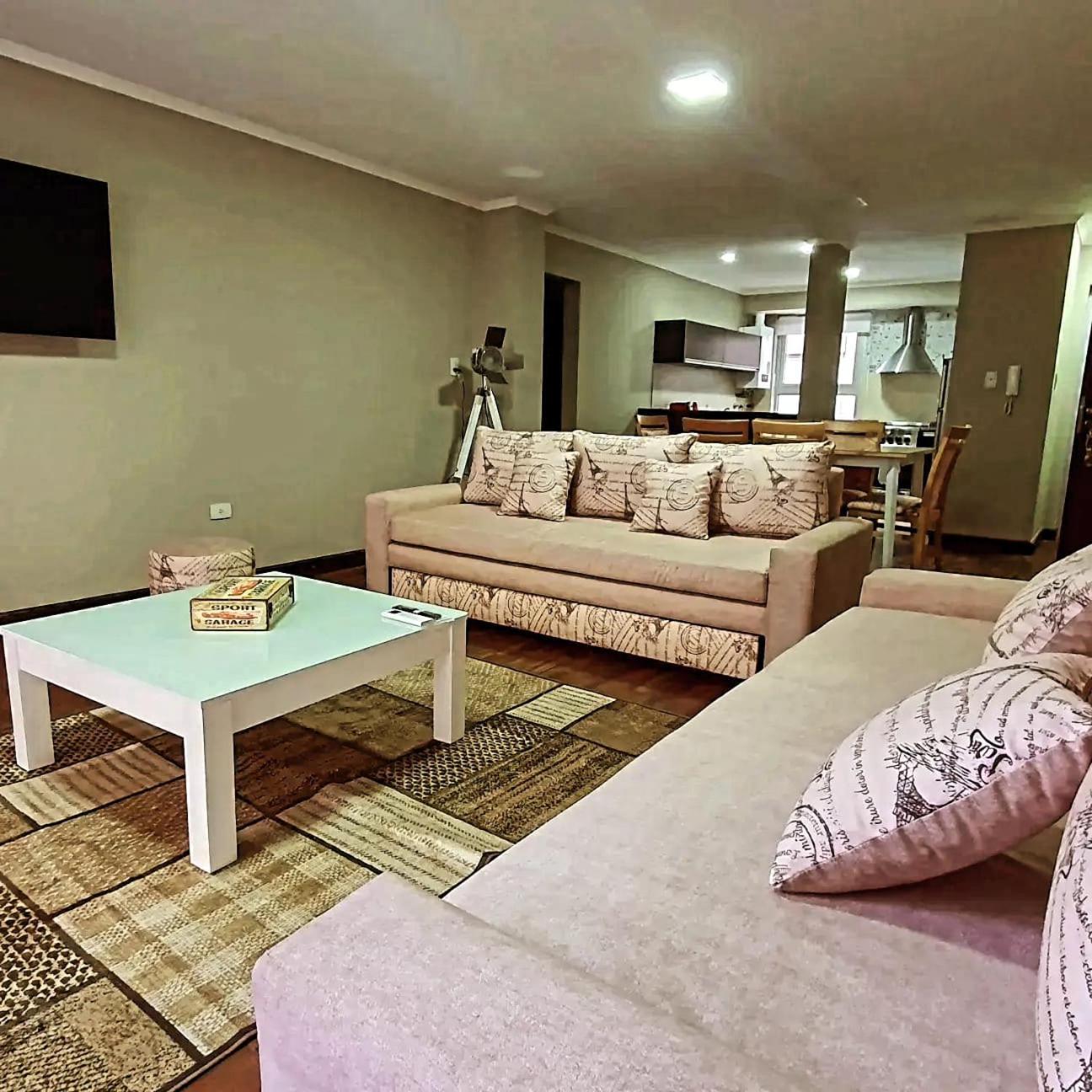 Departamento Caseros Centro Apartment *