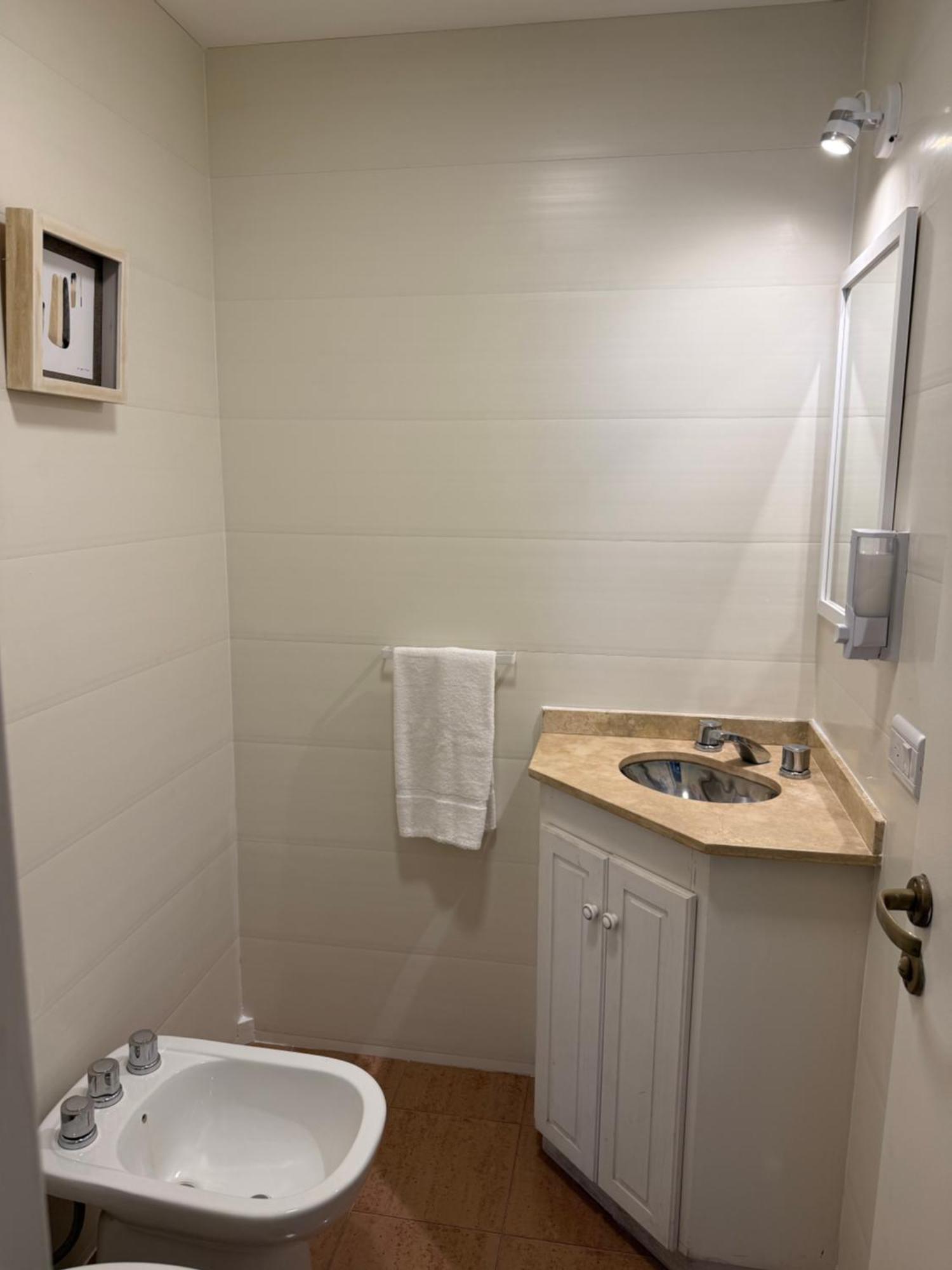 Excelente Departamento De Categoria En La Mejor Zona Turistica Frente Al Shopping Apartamento *