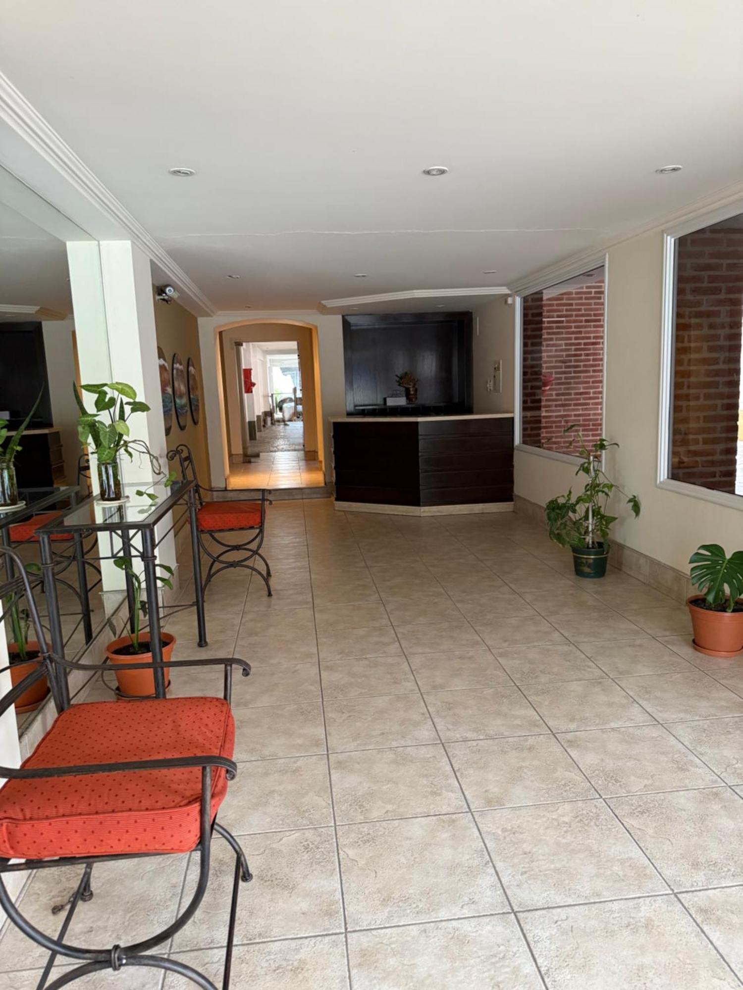 Excelente Departamento De Categoria En La Mejor Zona Turistica Frente Al Shopping Apartamento *