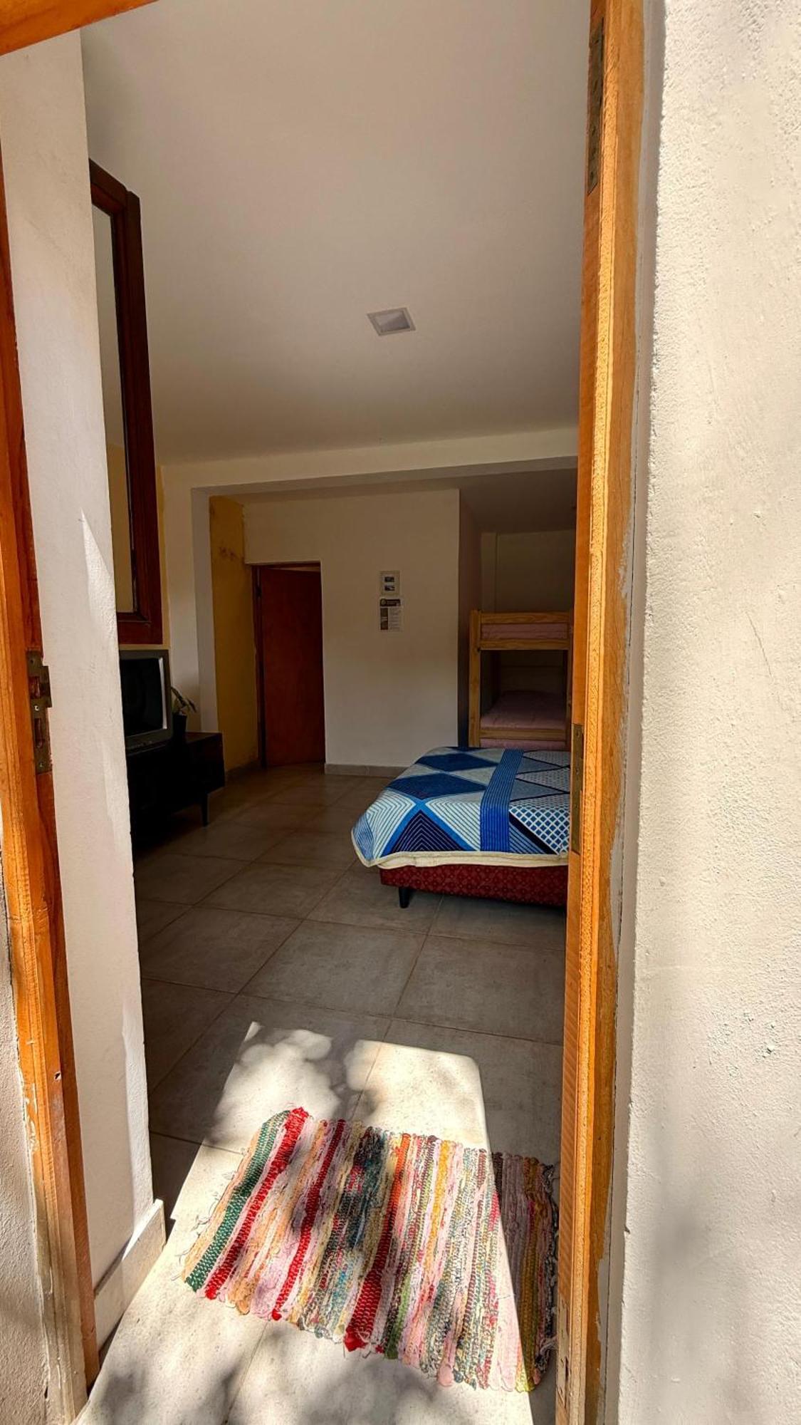 Casa Nuestra Hostal *