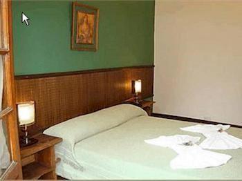 La Giralda Hotel