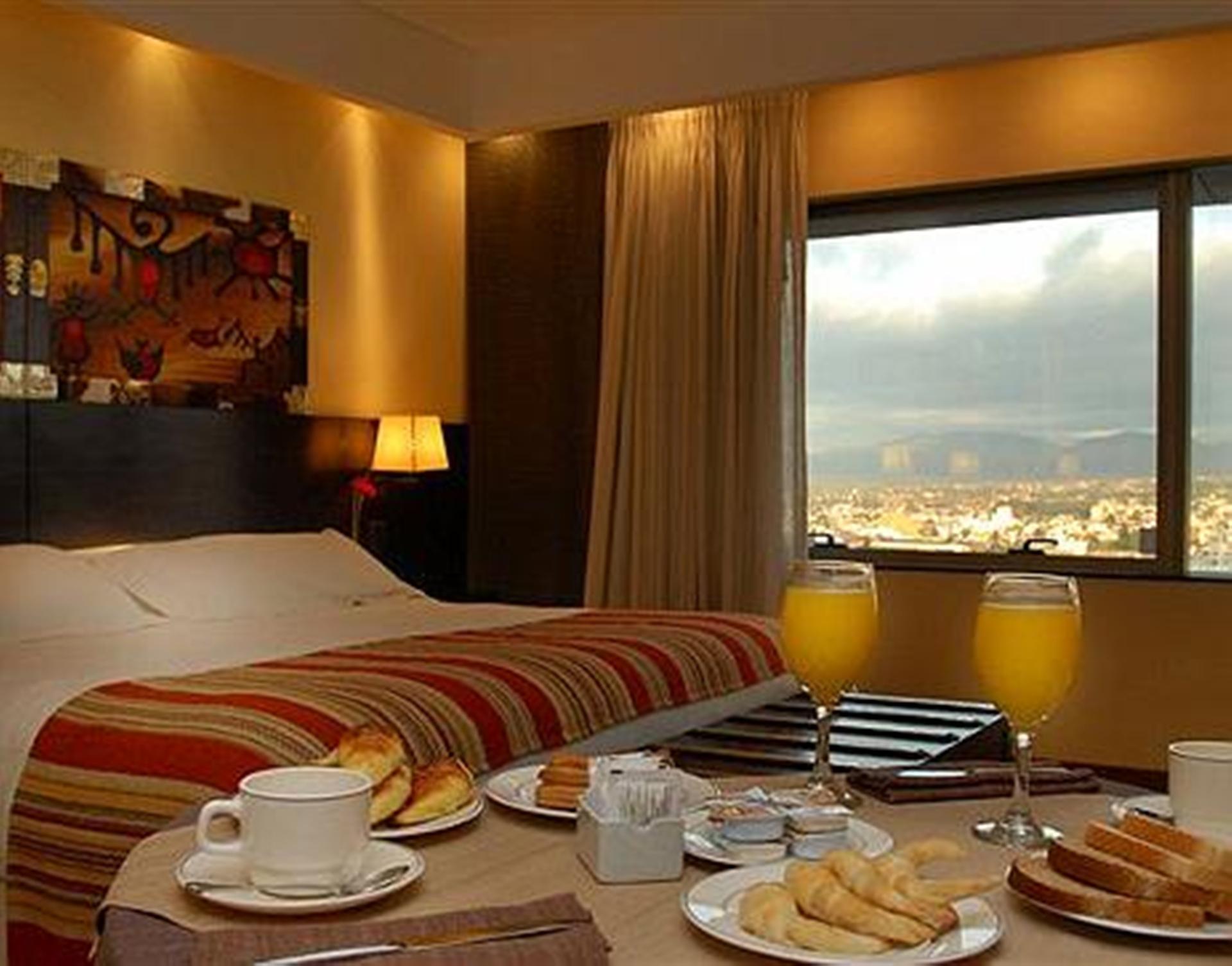 Hotel Alejandro 1º 5*