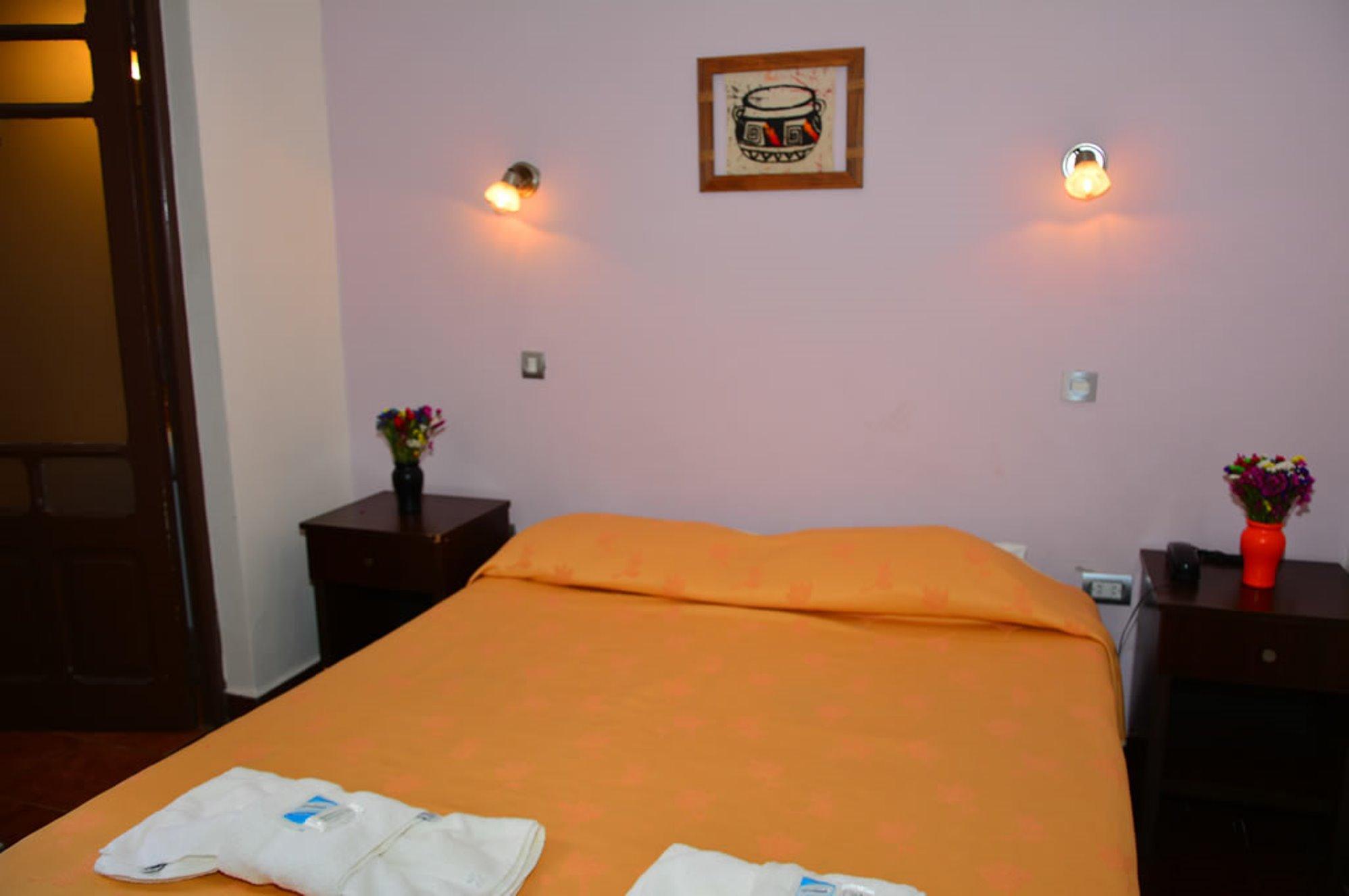 La Giralda Hotel
