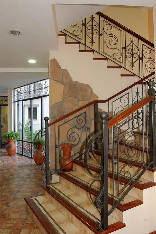 Hotel Mirador Del Cerro Salta