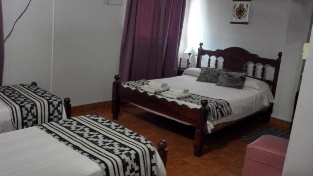 Satiri Hotel *