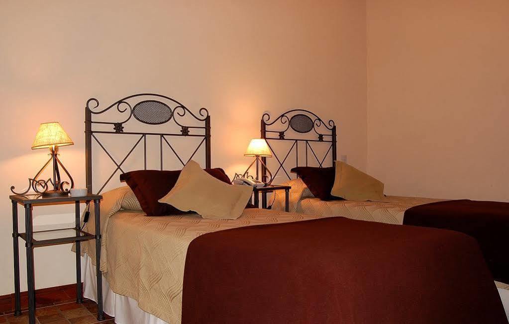 Hotel Mirador Del Cerro Salta