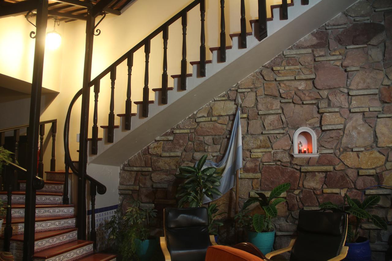 Elena Hotel *