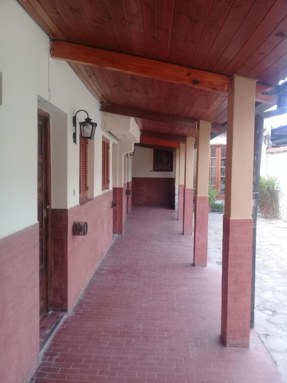Hostal Las Lajitas *