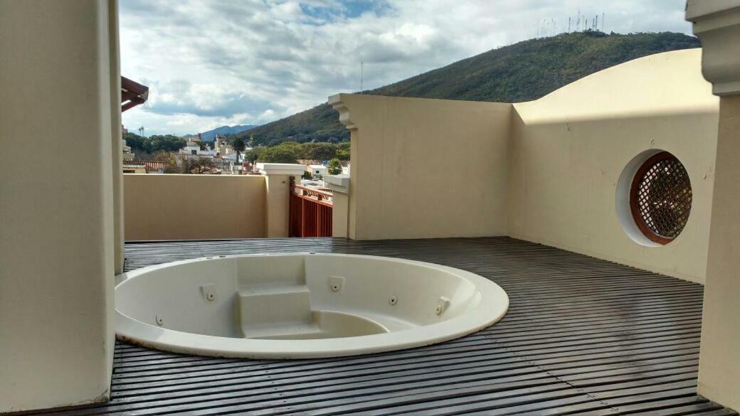 Departamento Pinos Apartment