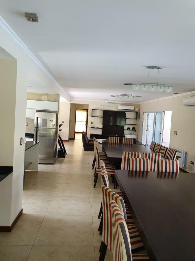 Club De Campo Valle Escondido Casa O Chalet Holiday home *