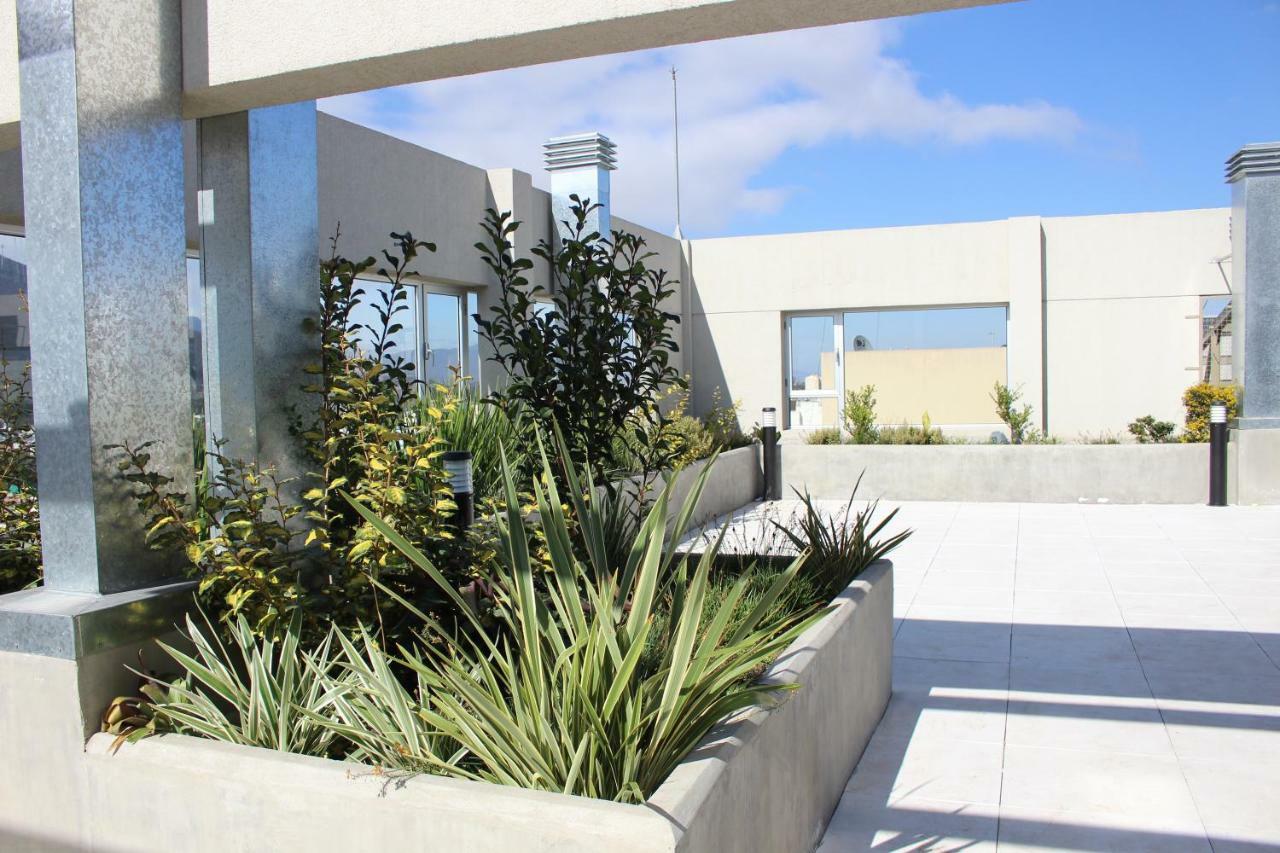 Apartamento Balcones Verdes - Frente -1706 *