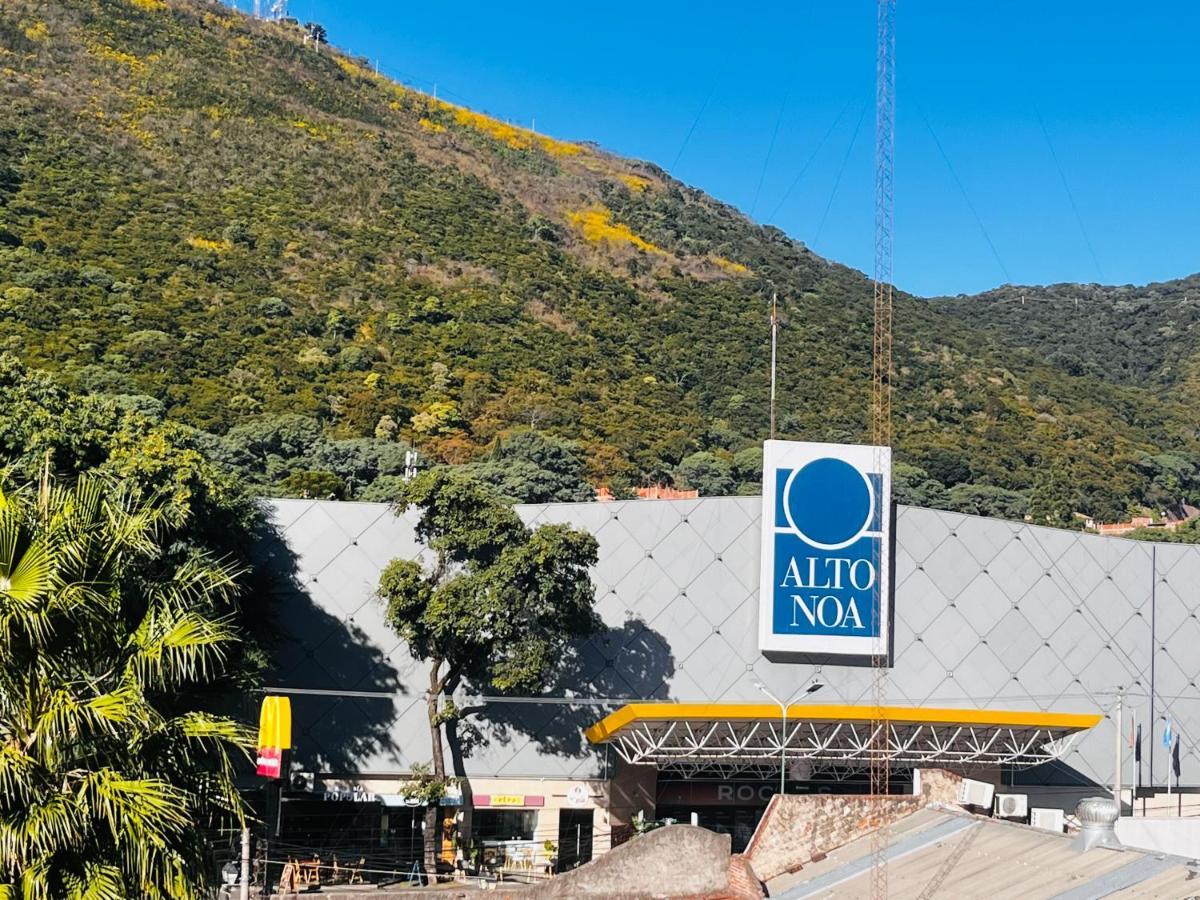 Departamento Shopping Alto Noa Apartamento *