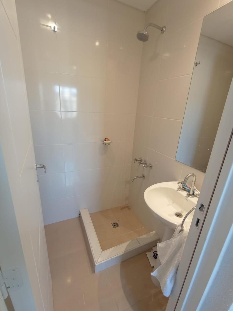 Hermoso Departamento,comodo Y Tranquilo Cerca De Todo En La Linda Apartamento *