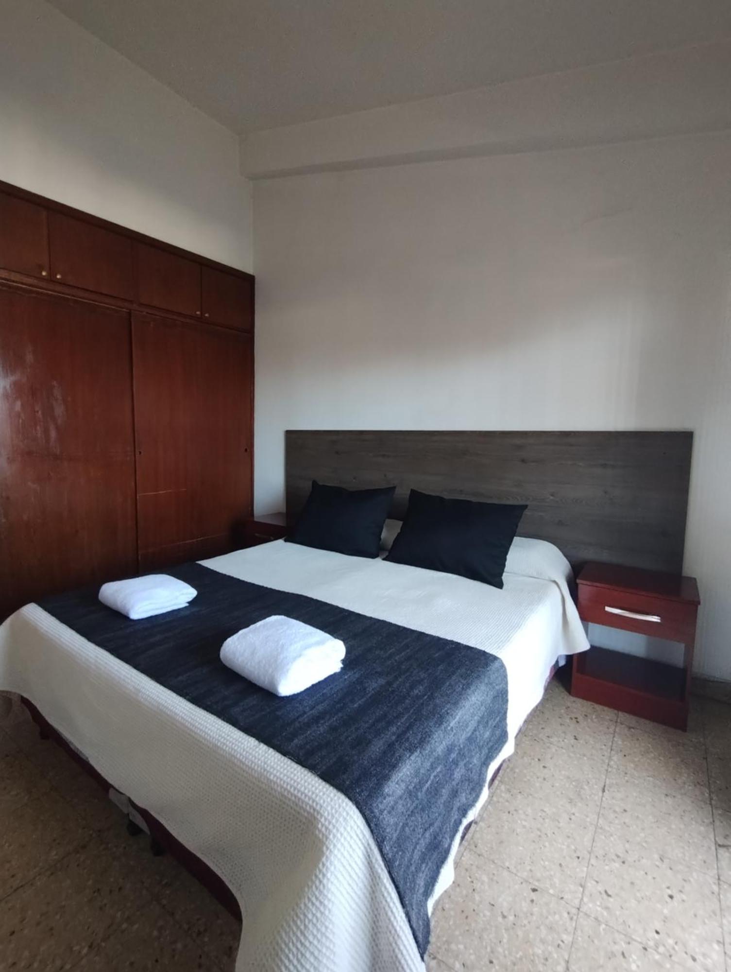 Apartamento Amplio Dpto En El Centro De Salta. *