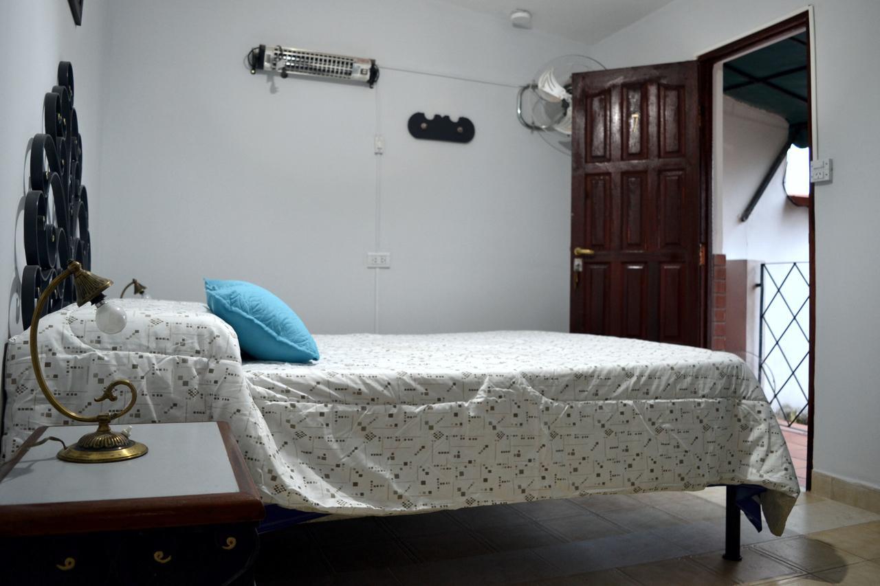 De La Luna Hostal