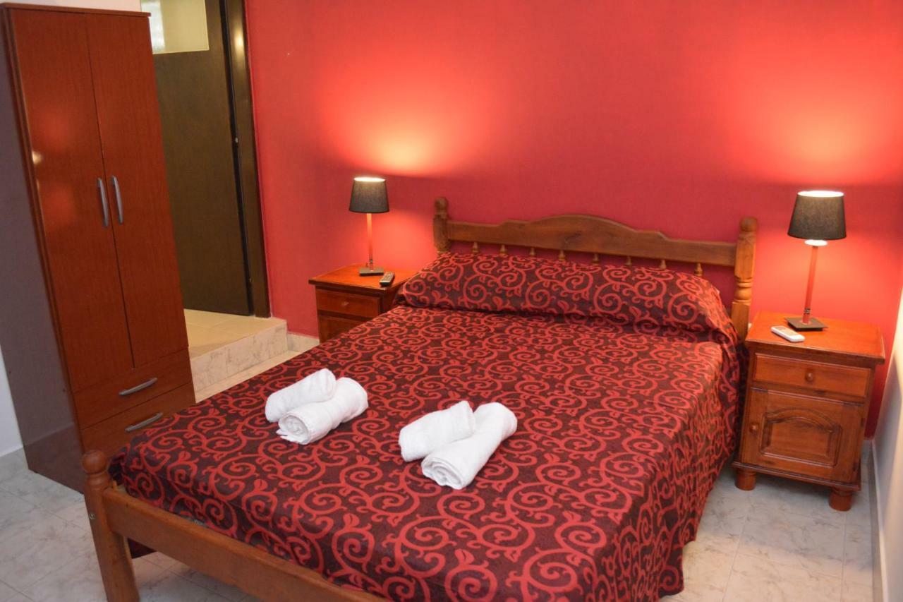 Isella Hotel 3*