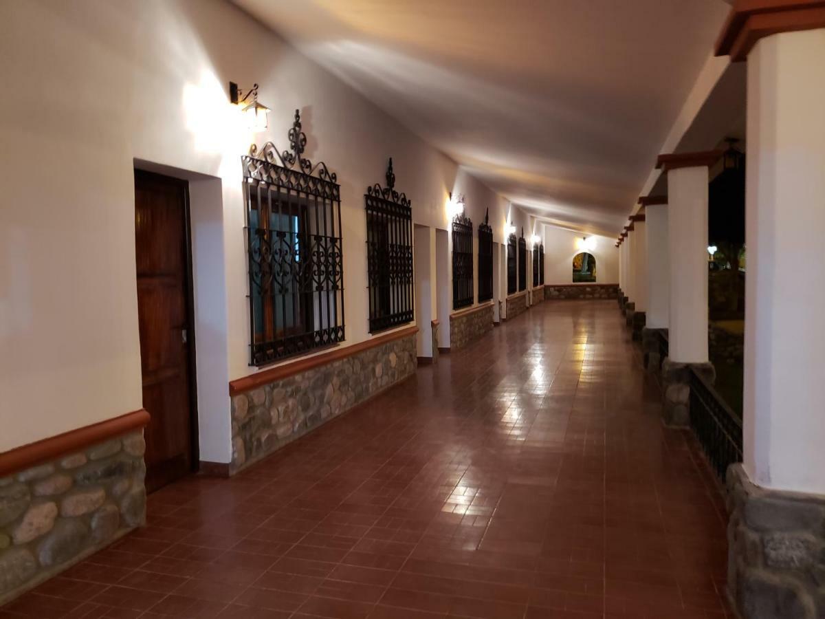 Angastaco Inn *