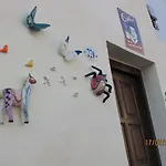 Habitaciones Con Encanto, Espacio Mundano