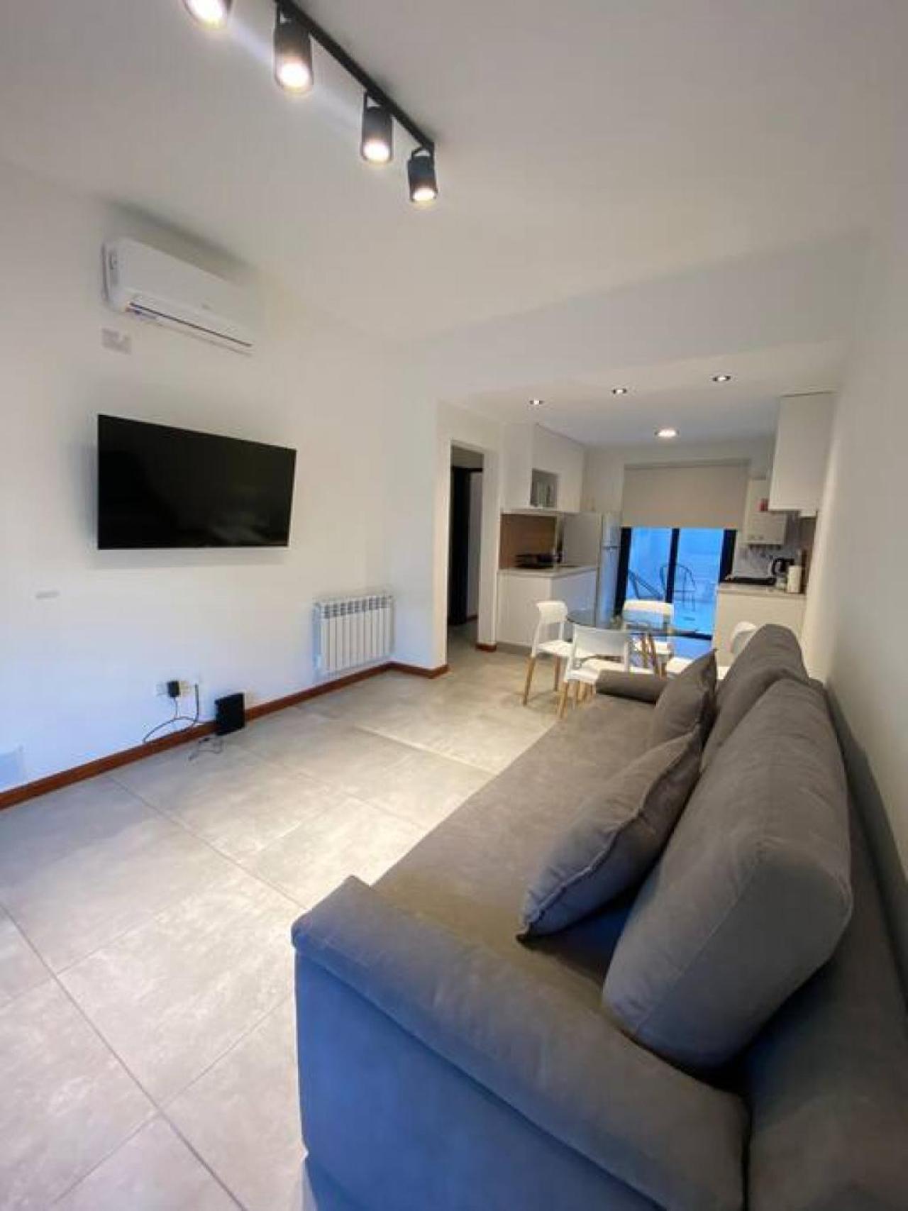 Apartamento Dpto Con Patio En 1 *