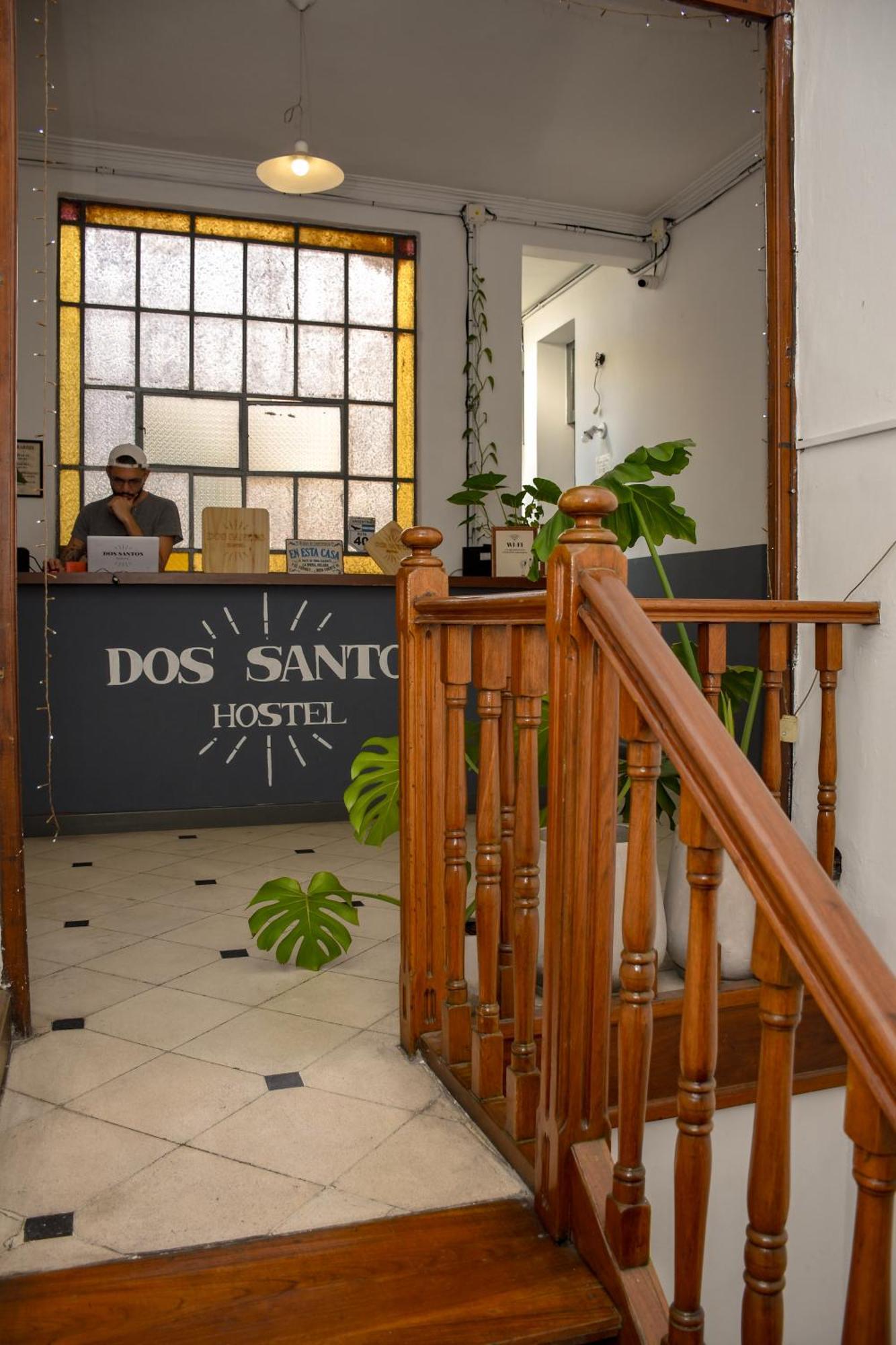 Dos Santos Pensión *