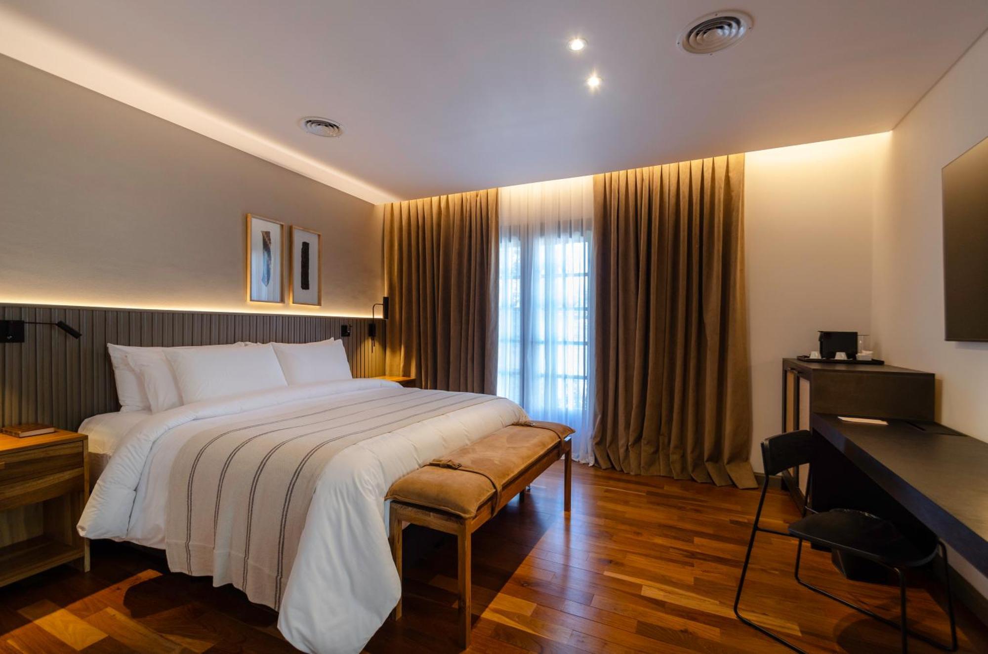 El Bodeguero Hotel *