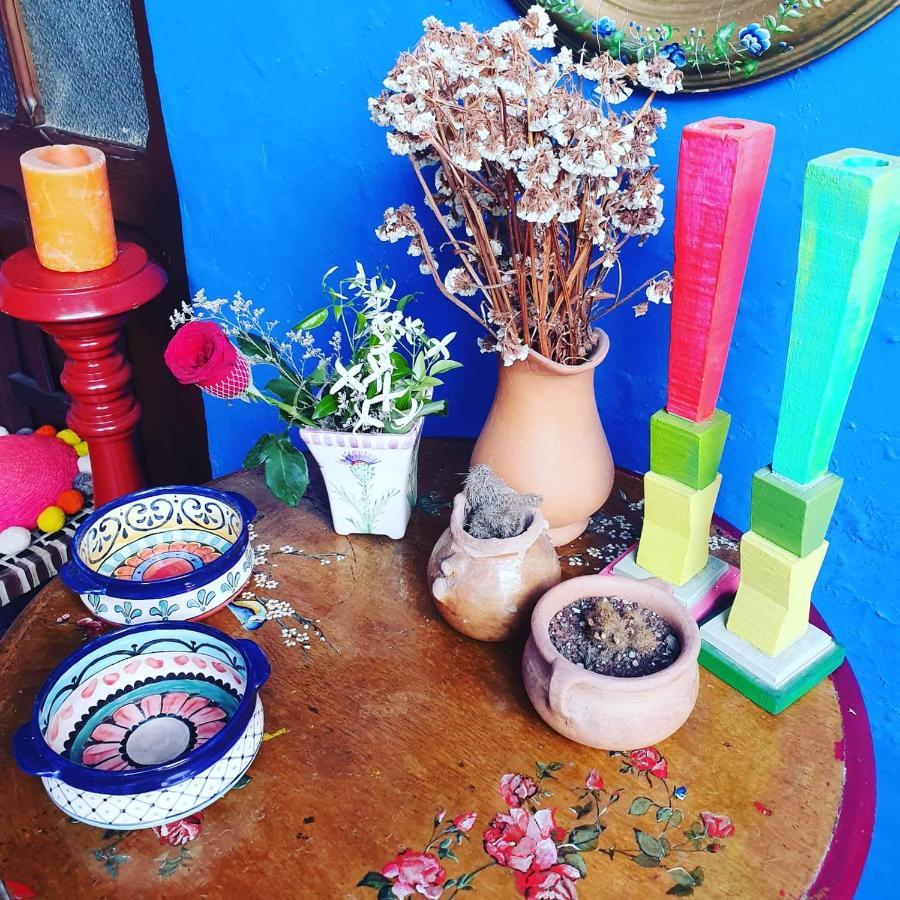 Con Encanto, Espacio Mundano Bed and breakfast